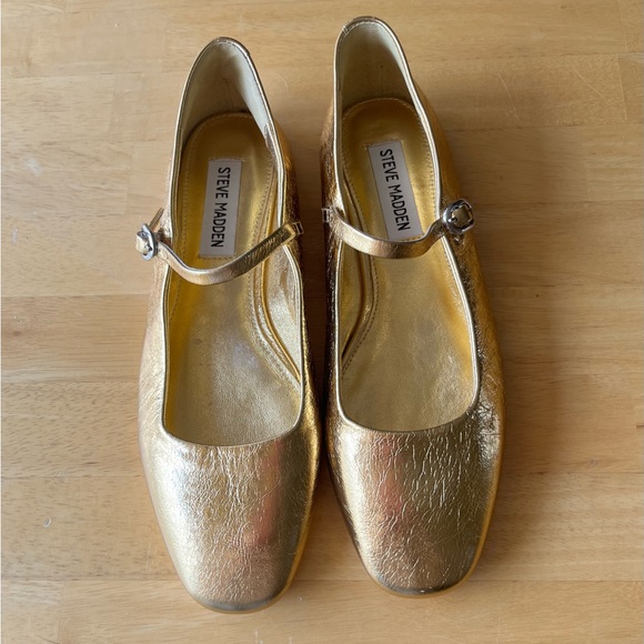 Steve Madden Shoes - Steve Madden Gold Mary Jane Flats | Size 7 | Metallic Ballet Flats